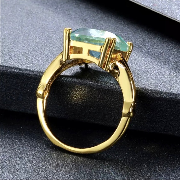 Aquamarine and Gold Statement Ring - Picture 5 of 7